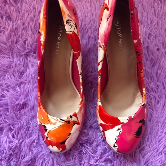 Summer Heels - Picture 2 of 4